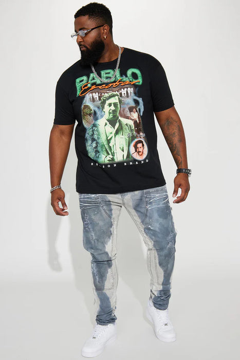 FASHIONNOVA Camiseta de manga corta en memoria de Pablo Escobar - Negra