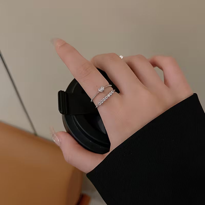 2 anillos con un diseño abierto y elegante