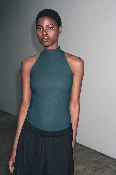 ZARA TOP HALTER CREPE