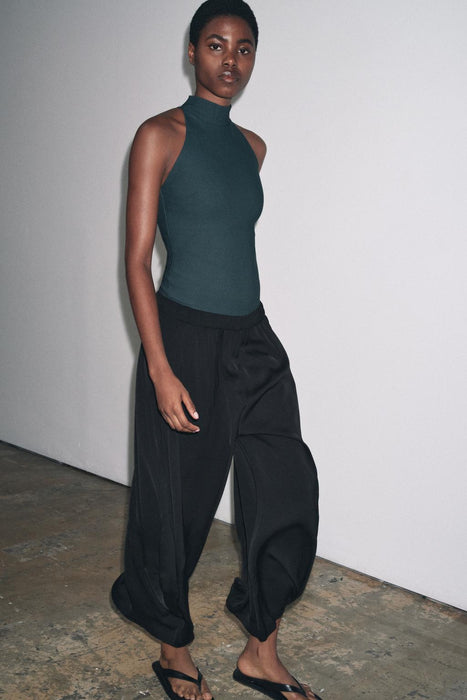 ZARA TOP HALTER CREPE
