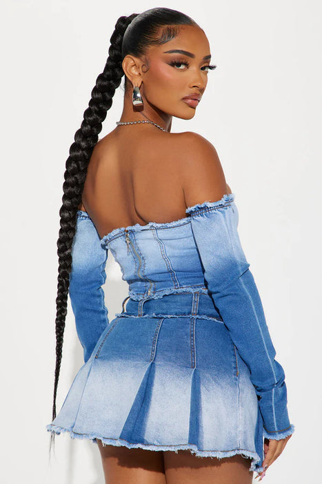 FASHIONNOVA Conjunto de falda vaquera lavada Logan - Lavado claro