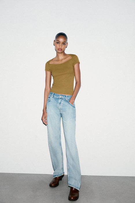 Zara Camiseta de cuello cuadrado y mangas cortas