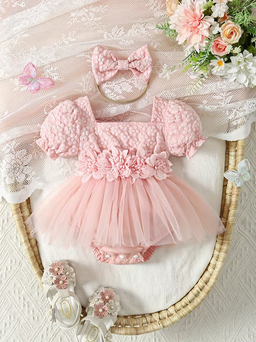Vestido tipo mameluco con bordado floral, manga abullonada