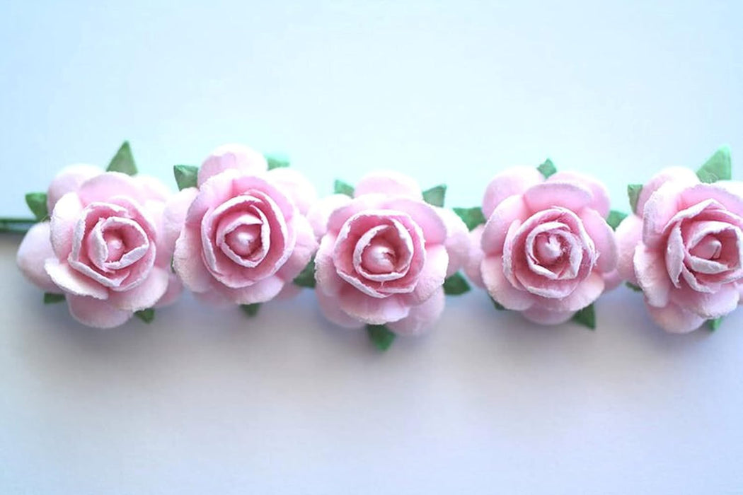 100 piezas Mini flores de papel rosa Color 15 mm - Quierox - Tienda Online