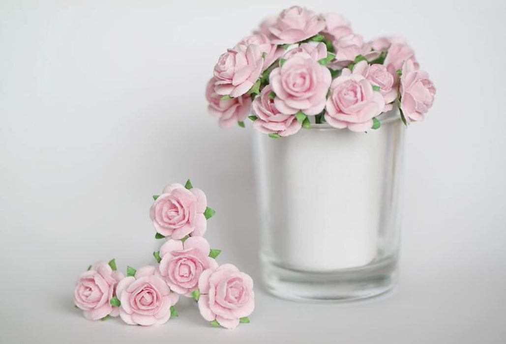 100 piezas Mini flores de papel rosa Color 15 mm - Quierox - Tienda Online