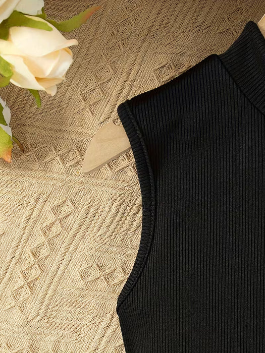 Conjunto casual de verano para niñas con una camiseta sin mangas de cuello redondo y pantalones cortos