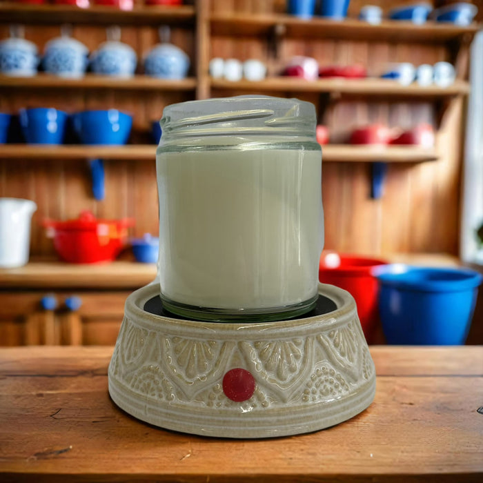 Calentador eléctrico de cera y velas de cerámica - Diseño grabado en crema y blanco