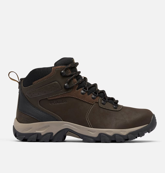 COLUMBIA Bota de senderismo impermeable Newton Ridge™ Plus II para hombre, Ancho