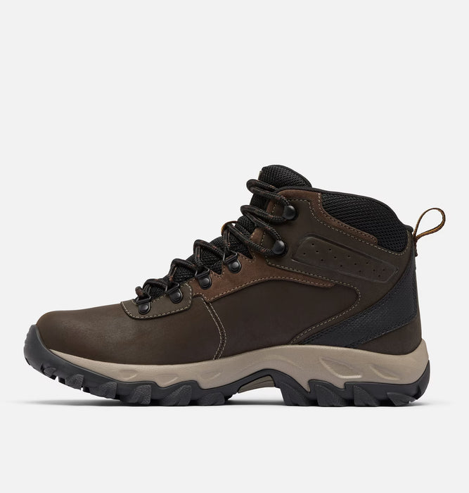 COLUMBIA Bota de senderismo impermeable Newton Ridge™ Plus II para hombre, Ancho