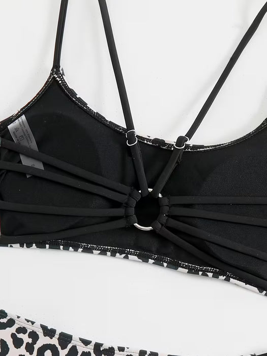 Conjunto de Traje de Baño para Mujer con Estampado de Leopardo y Detalle de Cordones
