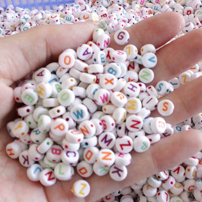 200pcs Cuentas Acrílicas Blancas Lavadas - Letras Mayúsculas y Minúsculas para Hacer Joyería