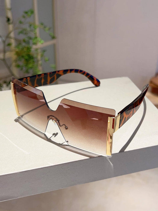Shein Gafas de moda sin montura con lentes geométricas degradadas de estilo bohemio