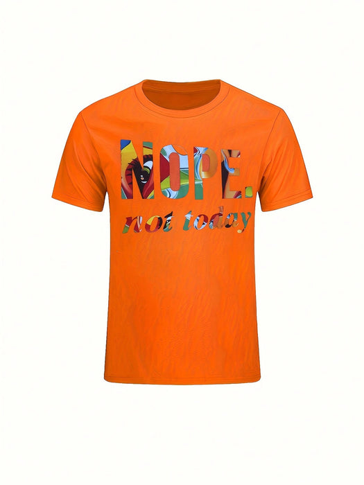Camiseta con estampado de letras y colores llamativos