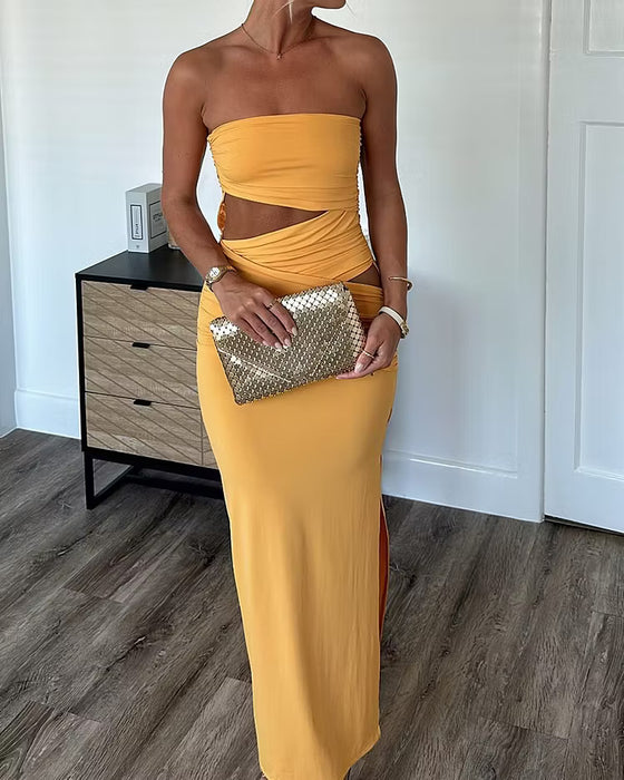 Vestido sin tirantes de color liso con detalles calados y abertura