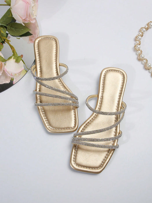 SHEIN Sandalias planas de mujer con tira de pedrería, versátiles
