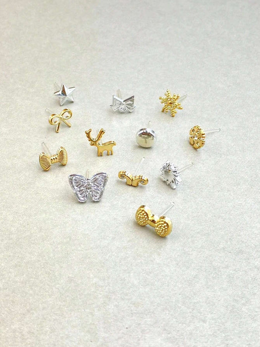 SHEIN Set de 36 pares de aretes de botón hipoalergénicos con diseños surtidos