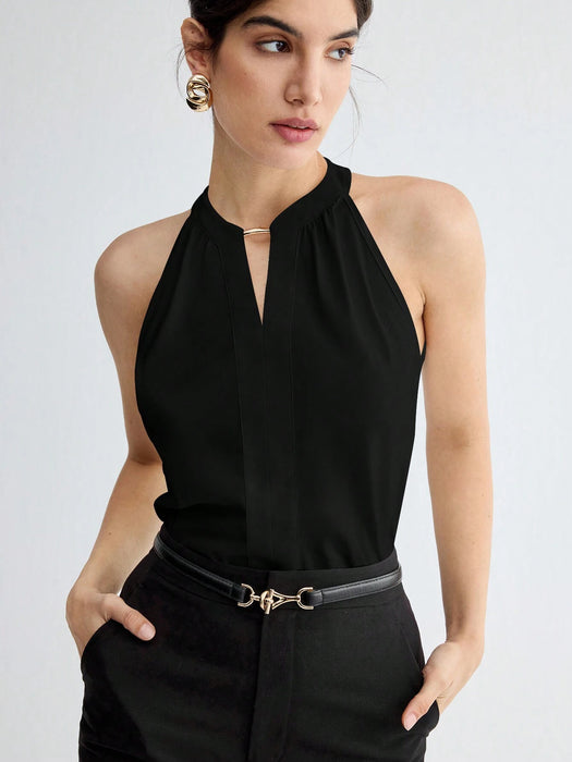 SHEIN BizChic Blusa sin mangas con cuello halter y escote de ojo de cerradura