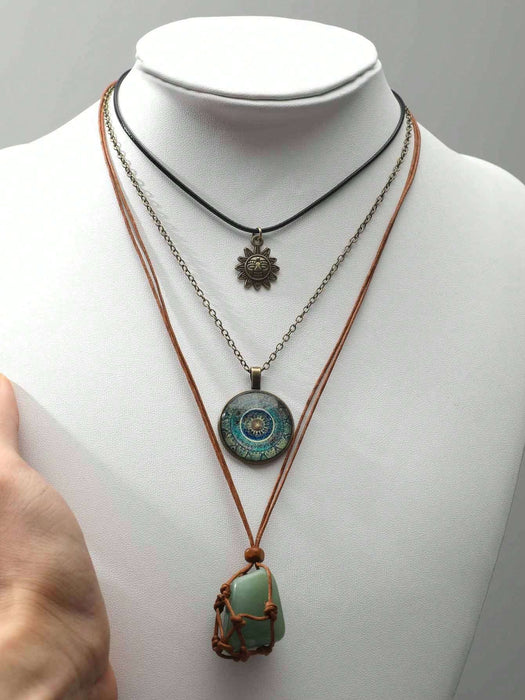 Shein Conjunto de 3 collares ajustables de estilo gótico vintage con colgante de piedra con forma de sol