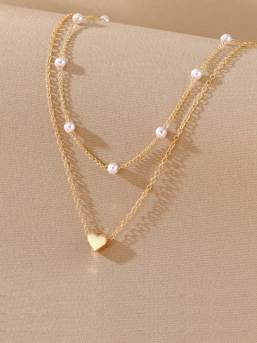 SHEIN Exquisito colgante en forma de corazón con cadena de perlas sintéticas, collar sencillo y elegante