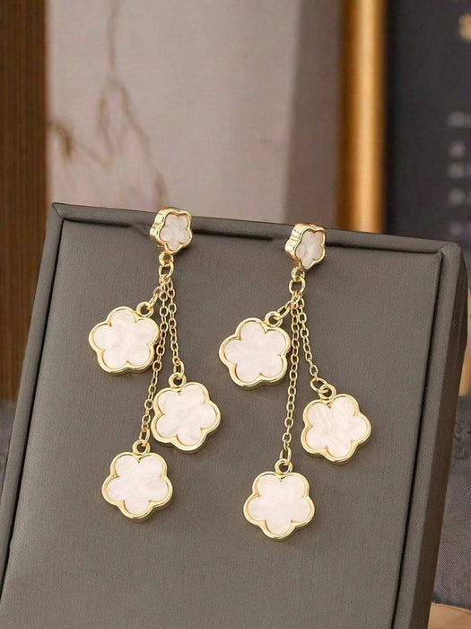 Shein Elegantes pendientes colgantes florales, joyería de aleación de estilo bohemio
