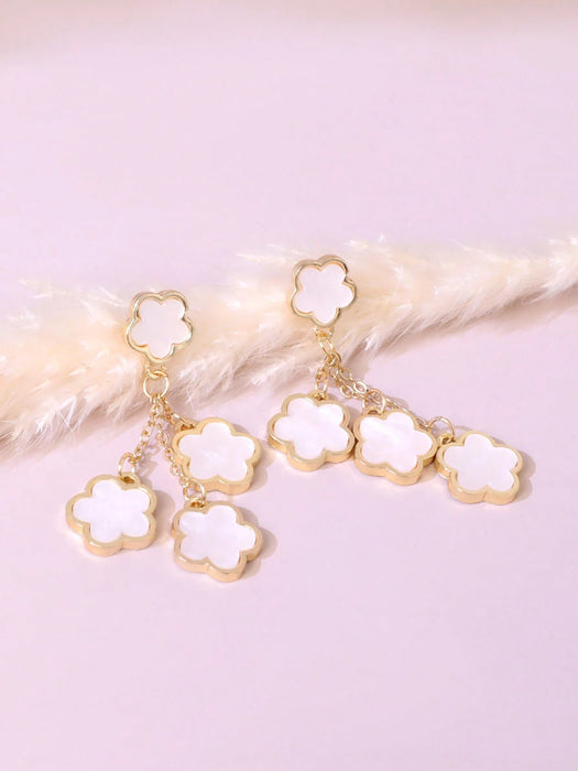 Shein Elegantes pendientes colgantes florales, joyería de aleación de estilo bohemio