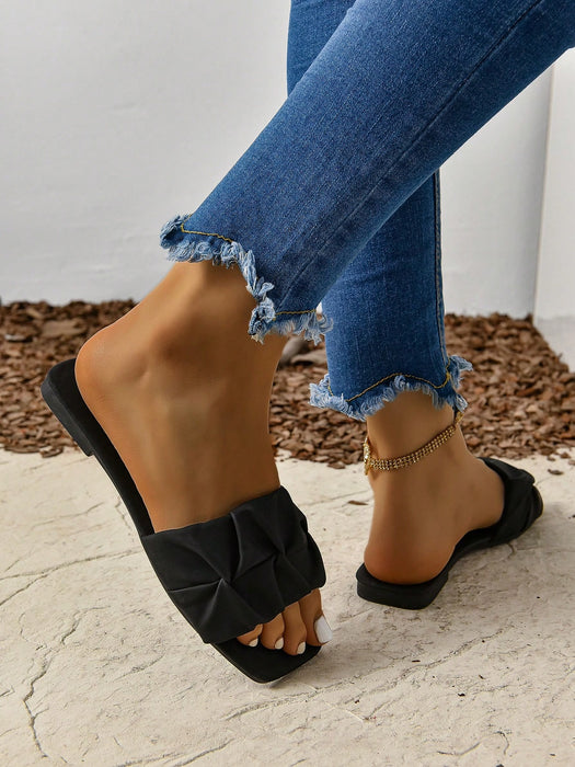 SHEIN Sandalias planas de mujer de unicolor, versátiles