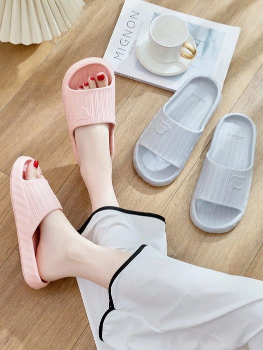 Shein Pantuflas gruesas, ligeras y antideslizantes de EVA con estampado de oso de dibujos animados