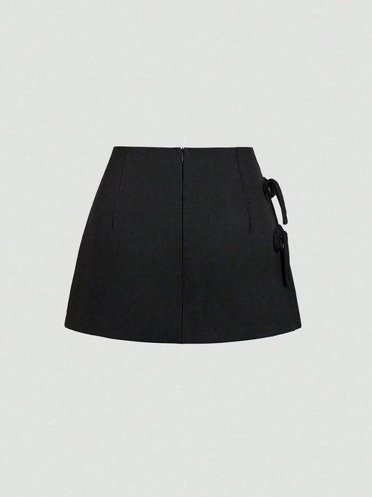 Shein Sweetra Falda corta sexy de corte A con lazo y cordones para mujer