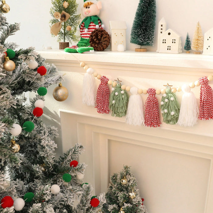 Shein Guirnalda de borlas navideñas y guirnaldas de pompones rojos, blancos, verdes y marrones para colgar en la pared