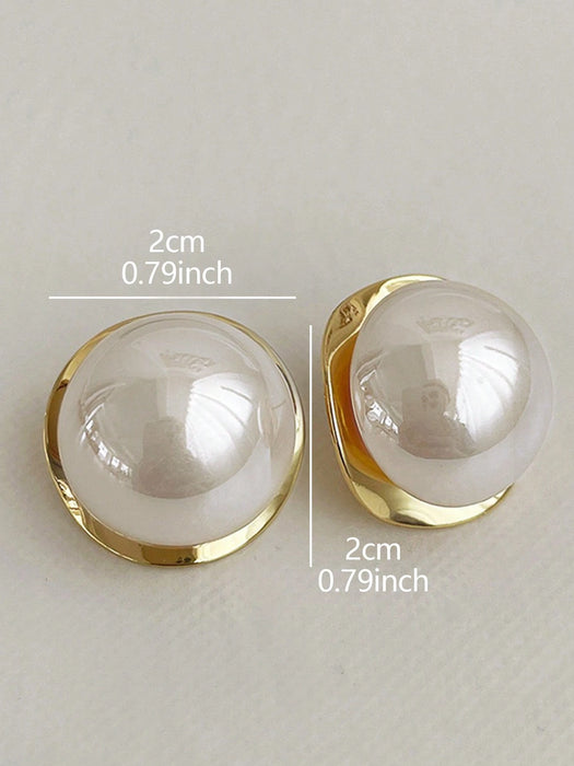 Pendientes minimalistas, lujosos con perlas sintéticas blancas y diseño geométrico para uso diario