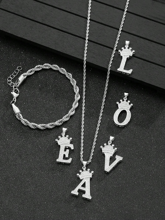 1 Set de Collar con Decoración de Corona y Letra y Pulsera de Cadena Retorcida