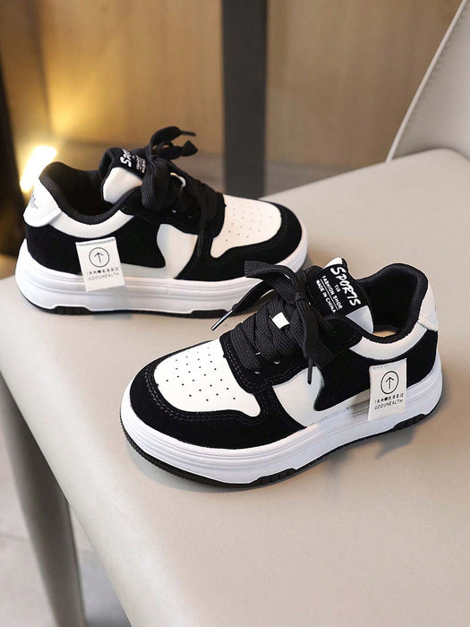 SHEIN 1 par de zapatillas casuales versátiles antideslizantes de moda para niños