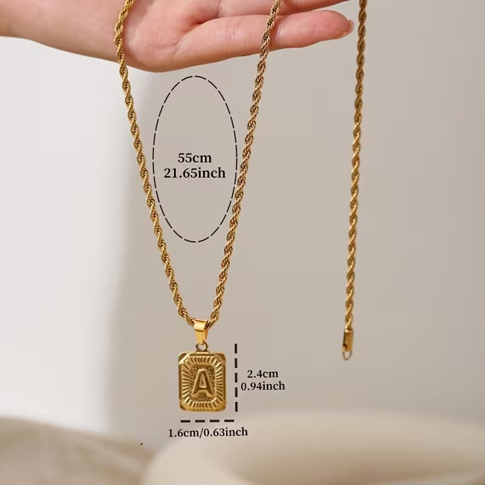 1 Collar con Colgante de Letra Elegante Hipoalergénico de Acero con letra A