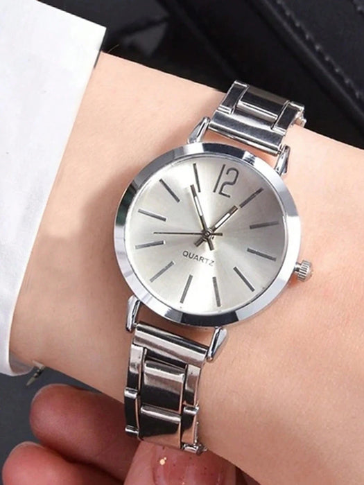 SHEIN Conjunto de joyería para mujer: 1 reloj digital pequeño con correa de acero y 1 pulsera
