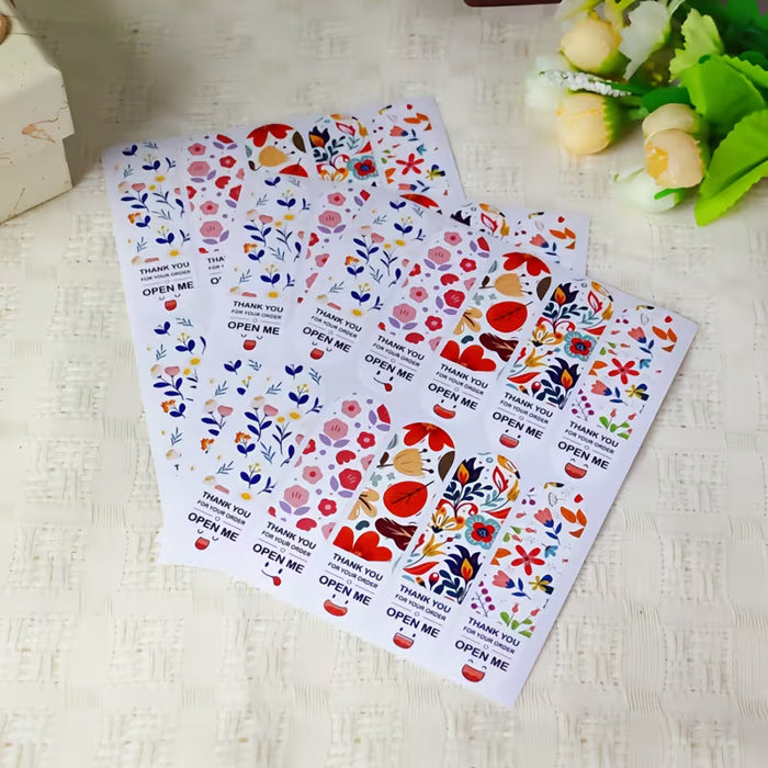 100 Pegatinas de Caja de Regalo "Gracias por Tu Pedido" - Diseño con Caritas Sonrientes