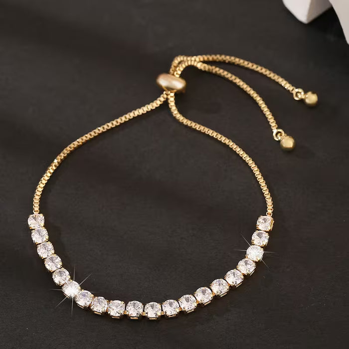 Una pulsera ajustable de 3 mm, elegante y lujosa, con un diseño minimalista