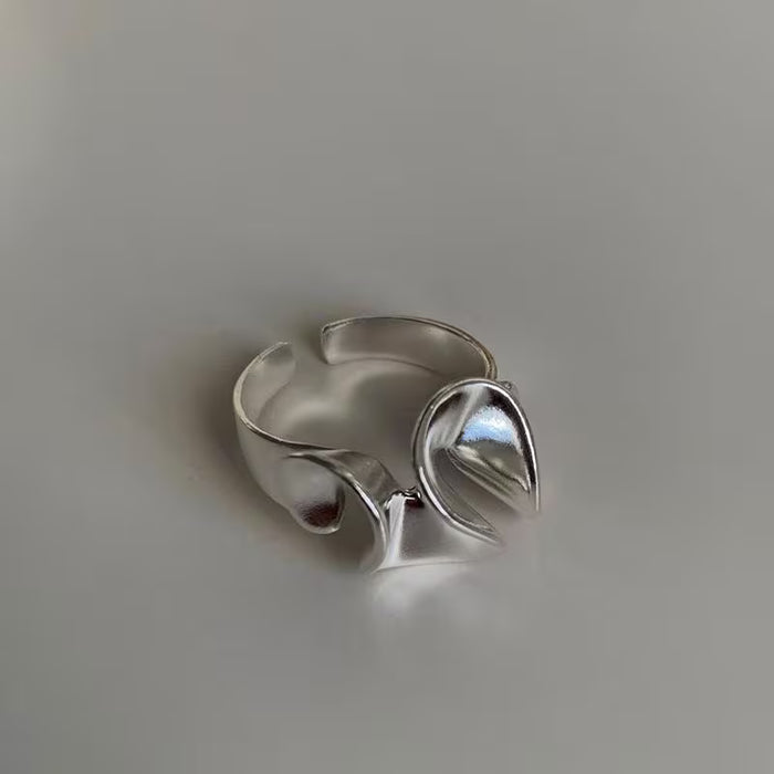 1 anillo minimalista de cobre con diseño geométrico retorcido para mujer