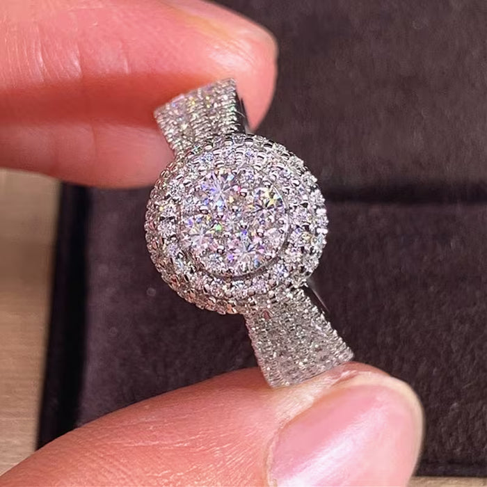 Anillo de Compromiso de Lujo para Mujer con Micro Pavé Sintético