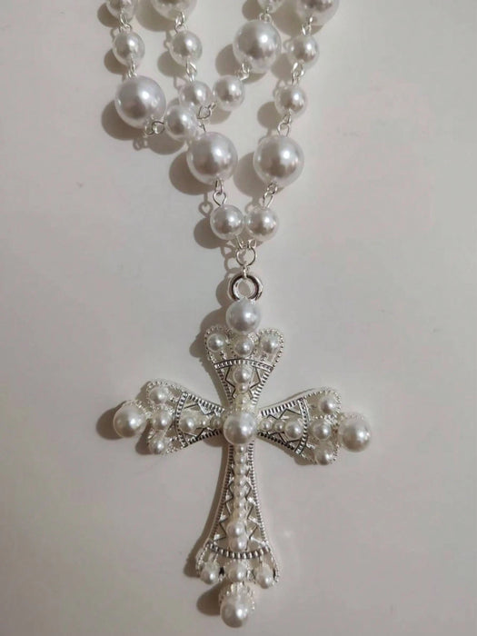 SHEIN Collar de cruz con perlas sintéticas de ABS