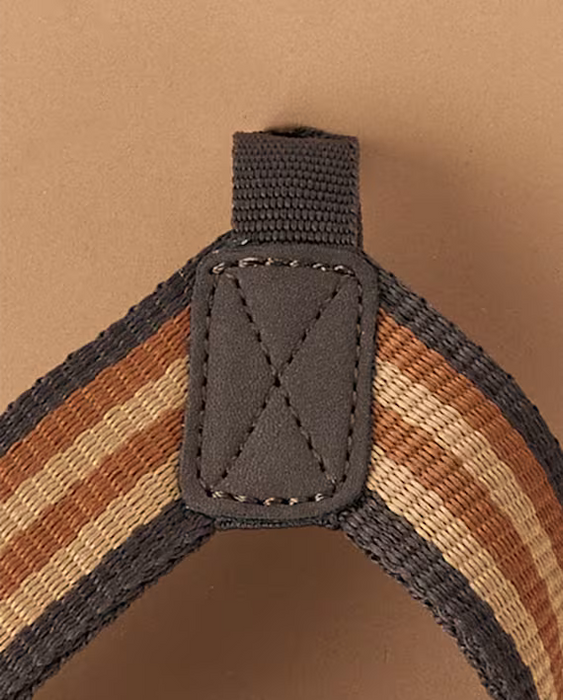 The Children's Place Chanclas de rayas para niños - color canela