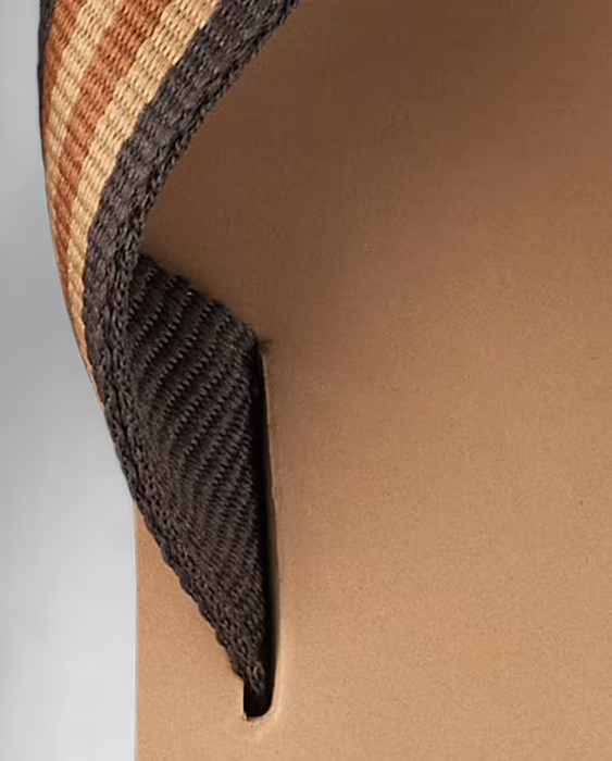 The Children's Place Chanclas de rayas para niños - color canela