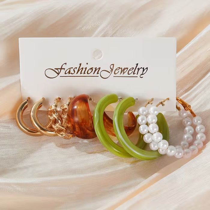 10 Pares De Pendientes De Aro Dorados Con Decoración De Perlas Falsas