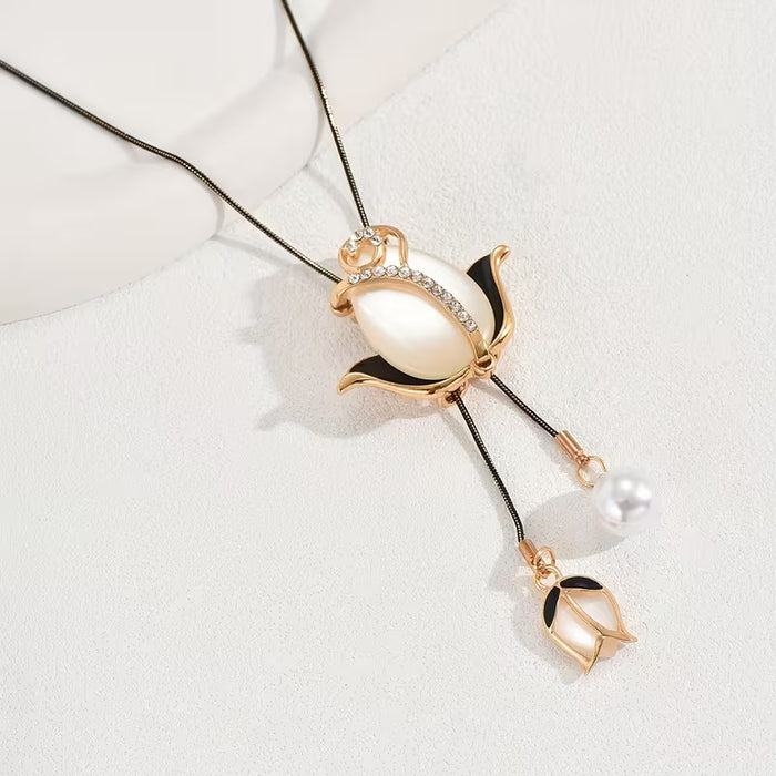 Collar colgante largo con elemento de primavera de flor de tulipán, ajustable