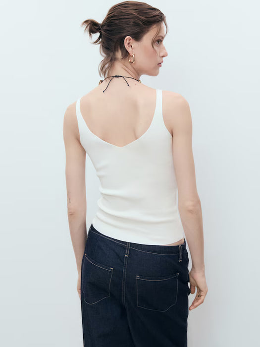 Camiseta MANGO 'GYM' en blanco