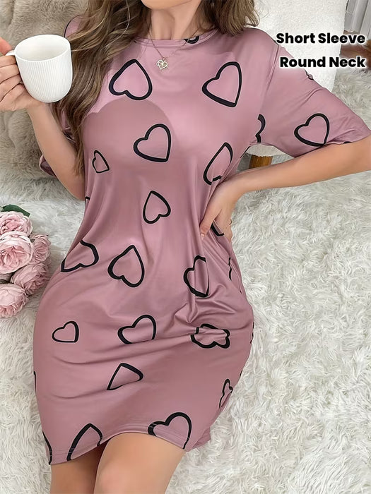 Camisón elegante de manga corta con estampado de patrón en forma de corazón