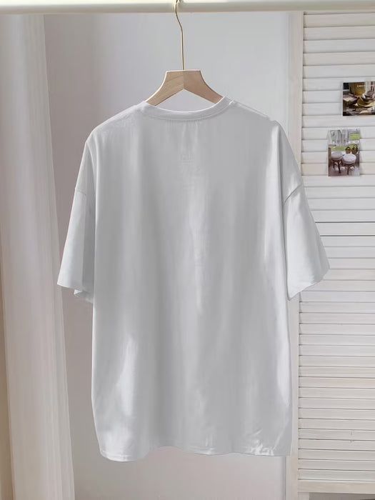 Camiseta Minimalista Abstracta Negra con Estampado Geométrico para Hombre - crema