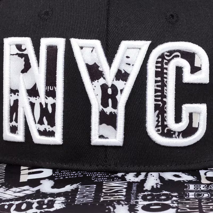 2 Gorra bordada con estampado de periódico de Nueva York, en blanco y negro