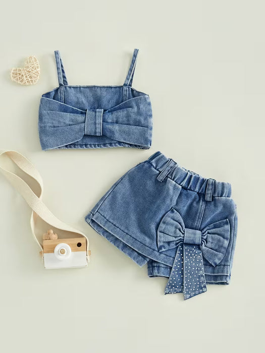 Conjunto de pantalones cortos y blusa para niñas