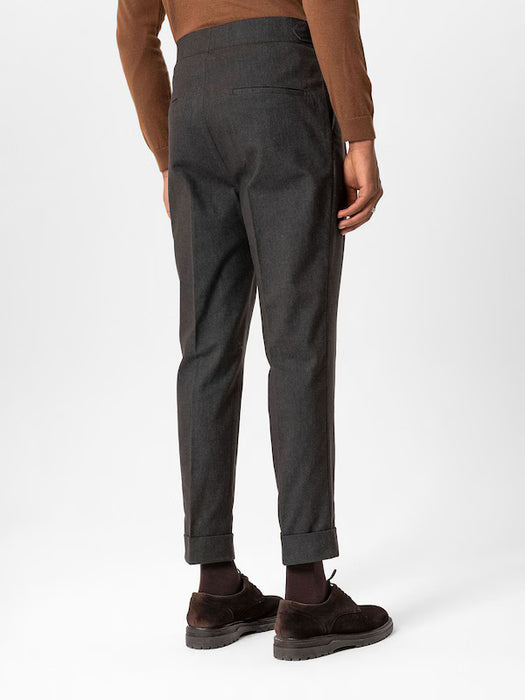 Pantalón plisado Antioch en Marrón