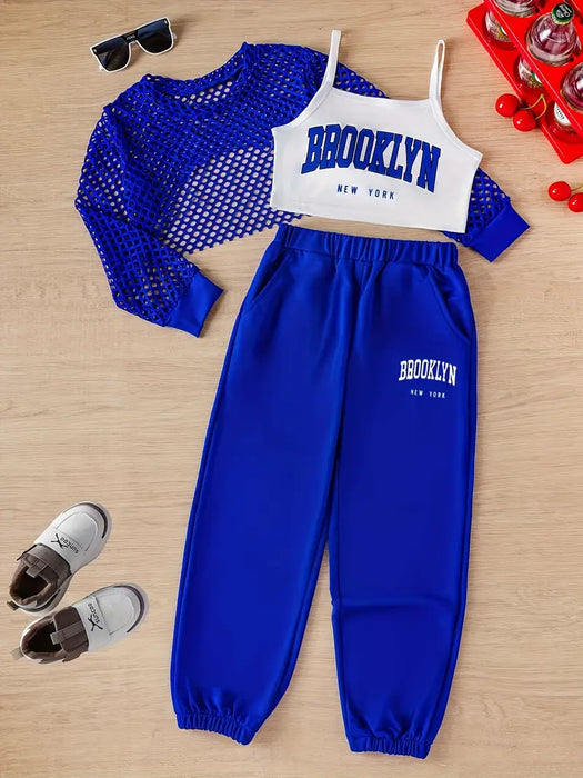 Conjunto de tres piezas para niñas que incluye una blusa de manga larga con diseño calado